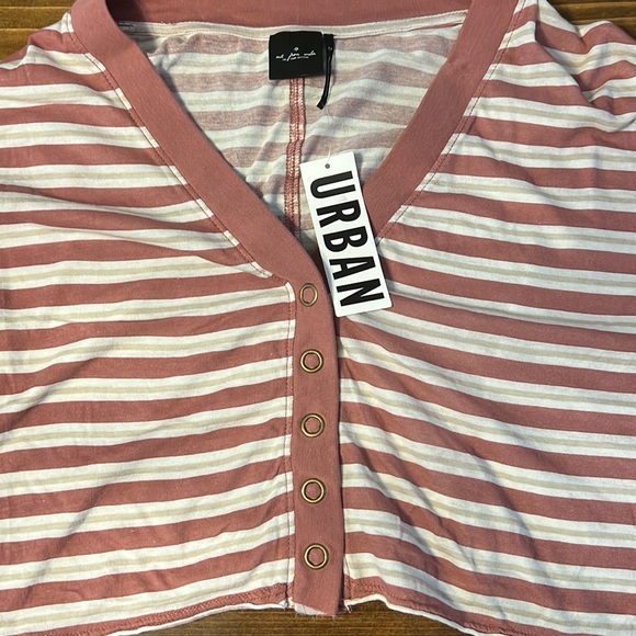 NWT Urban Outfitters Cropped Long Sleeve - Picture 5 of 10